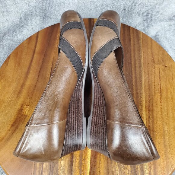 Earth Shoes Women's 10 B Brown Leather Career Slip On Pumps Wedge Heels - Picture 5 of 9